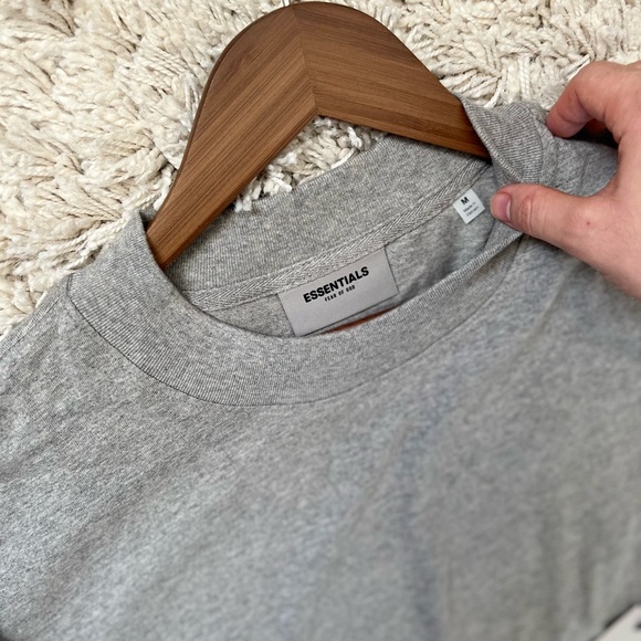 Fear of God Essentials Long Sleeve T-Shirt Dark Heather Oatmeal size Medium - Picture 6 of 8